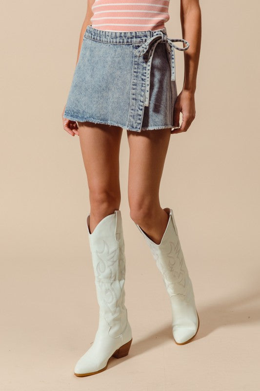 Waist tie denim skort